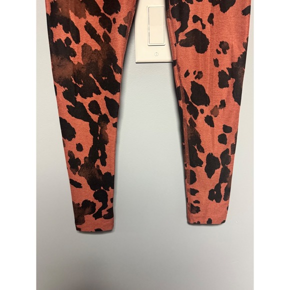 Beyond Yoga Women's Printed Spacedye High Waisted Legging  Copper Cow. Small - Picture 9 of 9